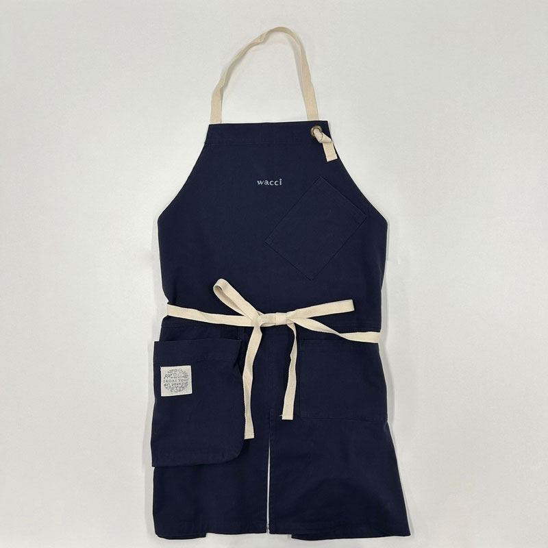 新品未使用❣️大人気　Kuovi クオヴィエプロン　北欧　アラビア 新品未使用❣️大人気 Kuovi クオヴィエプロン 北欧 アラビア